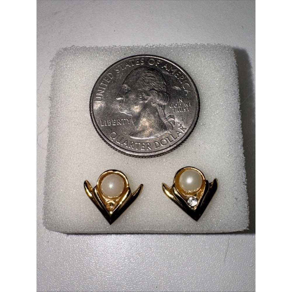 Vintage Gold Plated Arrow Drop Earrings Faux Pearl & Gemstone Detail